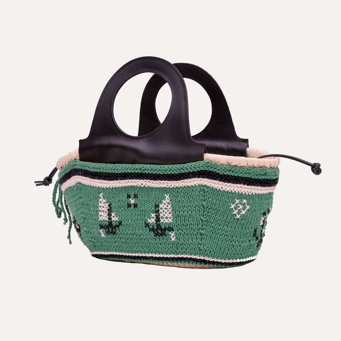 Caxinas - mini embroidered basket in green