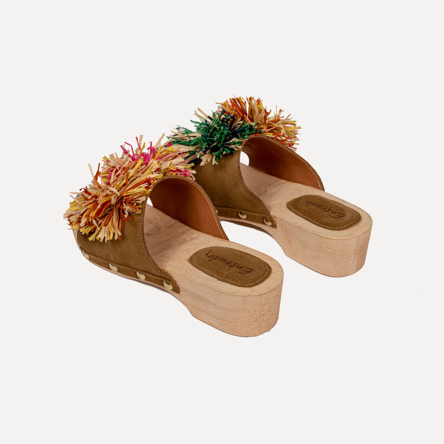 Lalim - Clogs with handmade raffia flowers