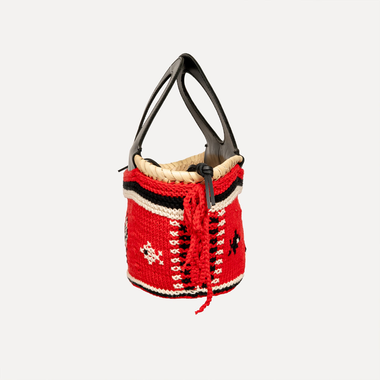 Caxinas - mini embroidered basket in red