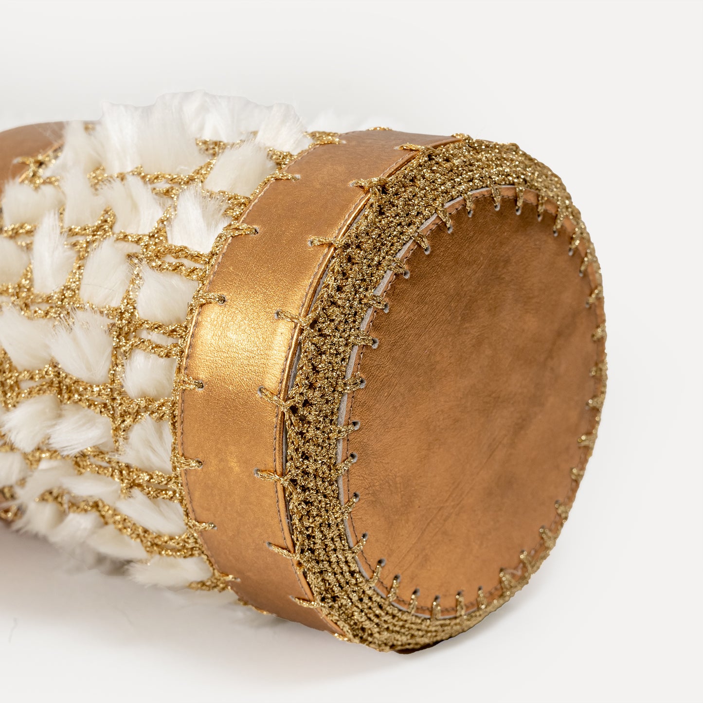 Covelinhas - bag in leather and crochet in bronze and white faux fur