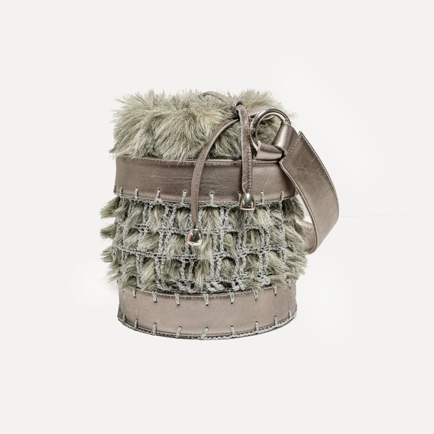 Covelinhas - bag in leather and crochet in bronze and gray faux fur