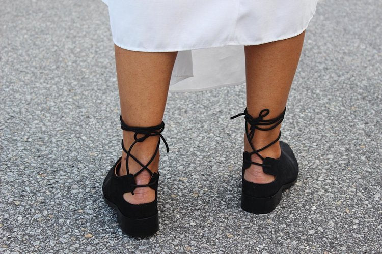 Careto - shoes with lace in black