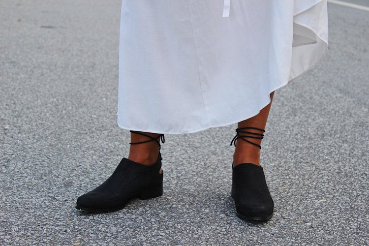 Careto - shoes with lace in black
