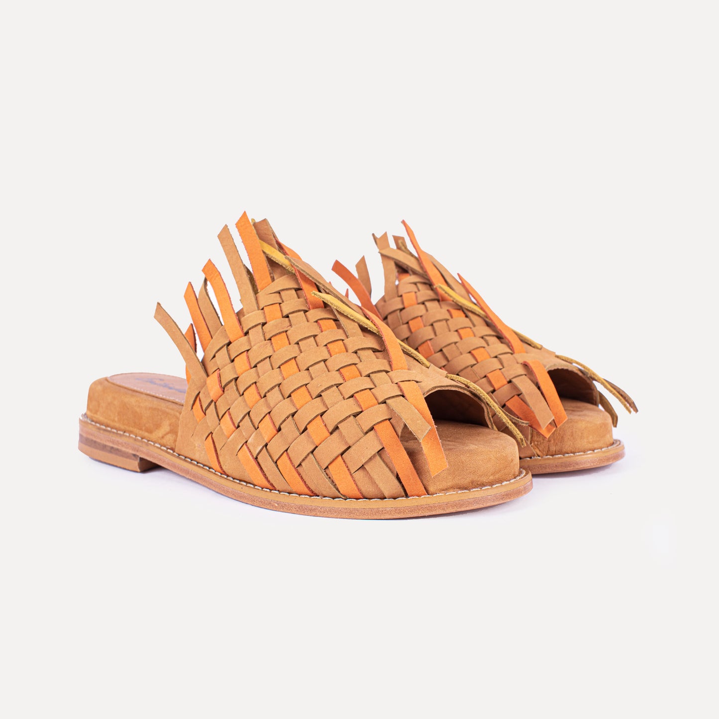 Sande - braided leather sliders