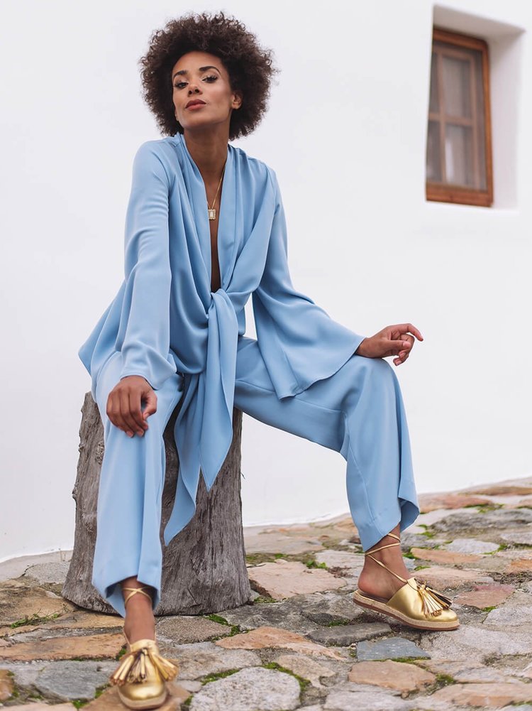 Baçal - espadrilles with handmade raffia applications in golden