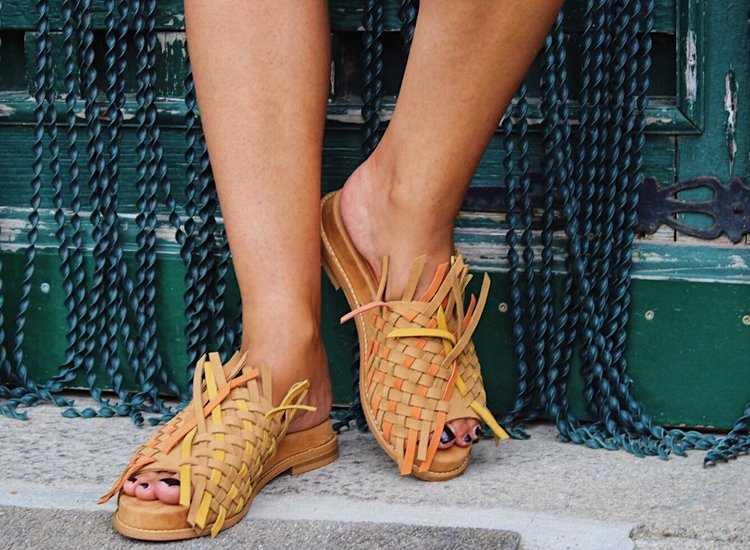 Sande - braided leather sliders