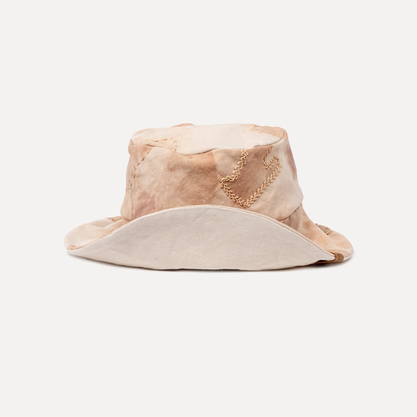 Urros - reversible hat in dyed canvas and hand-embroidered raffia