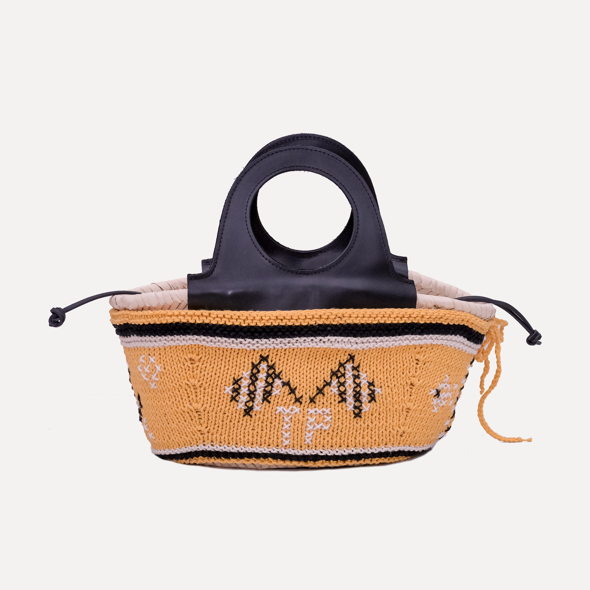 Caxinas - mini embroidered basket in cream – Entrudo