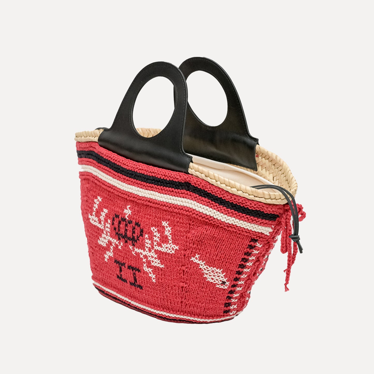 Póvoa - embroidered basket in red