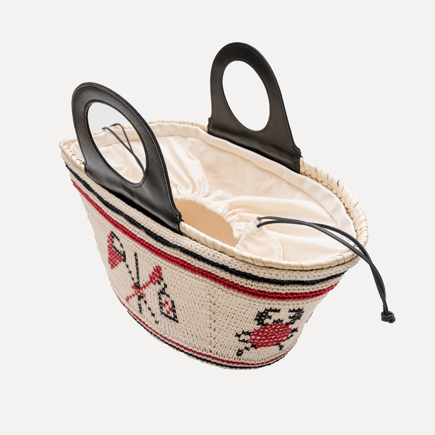 Póvoa - embroidered basket in cream