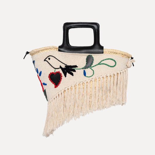 Viana - embroidered basket in cream