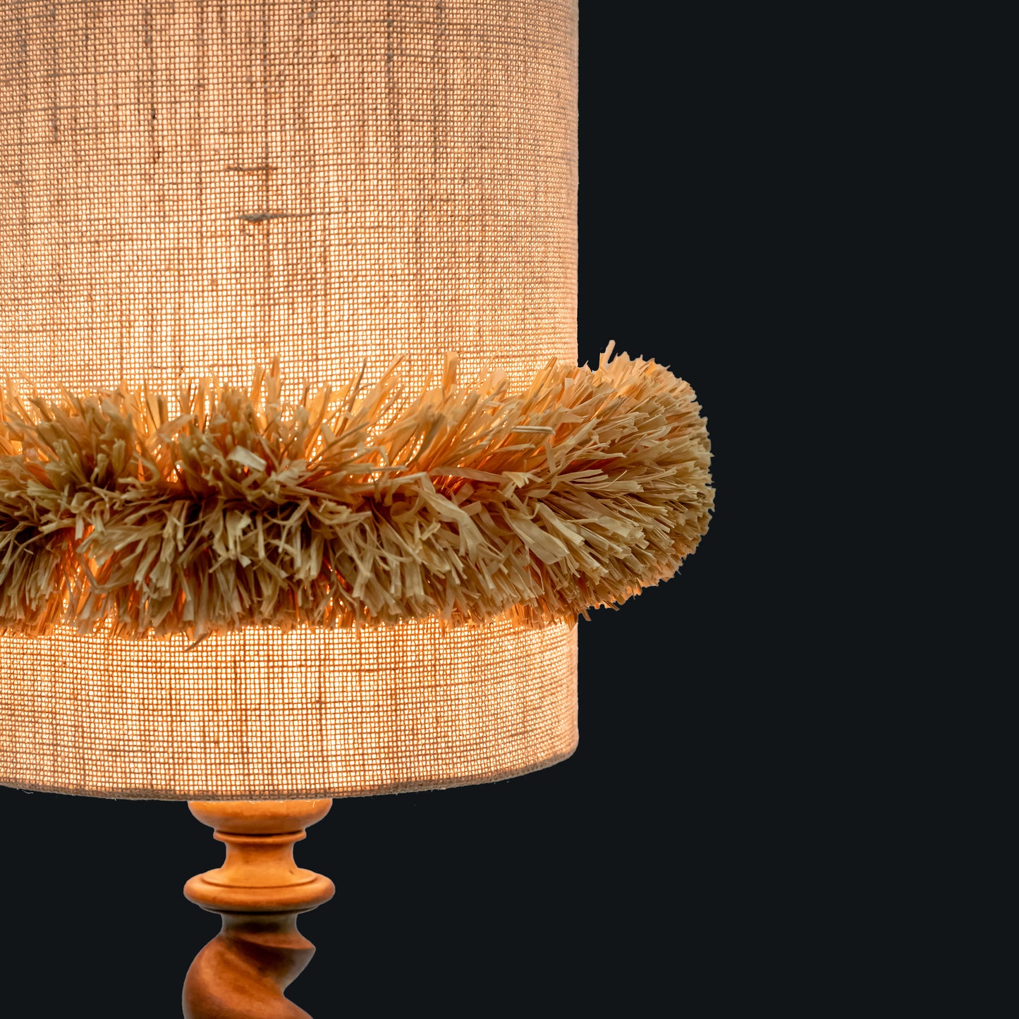 Larinho - jute lamp shade with natural raffia