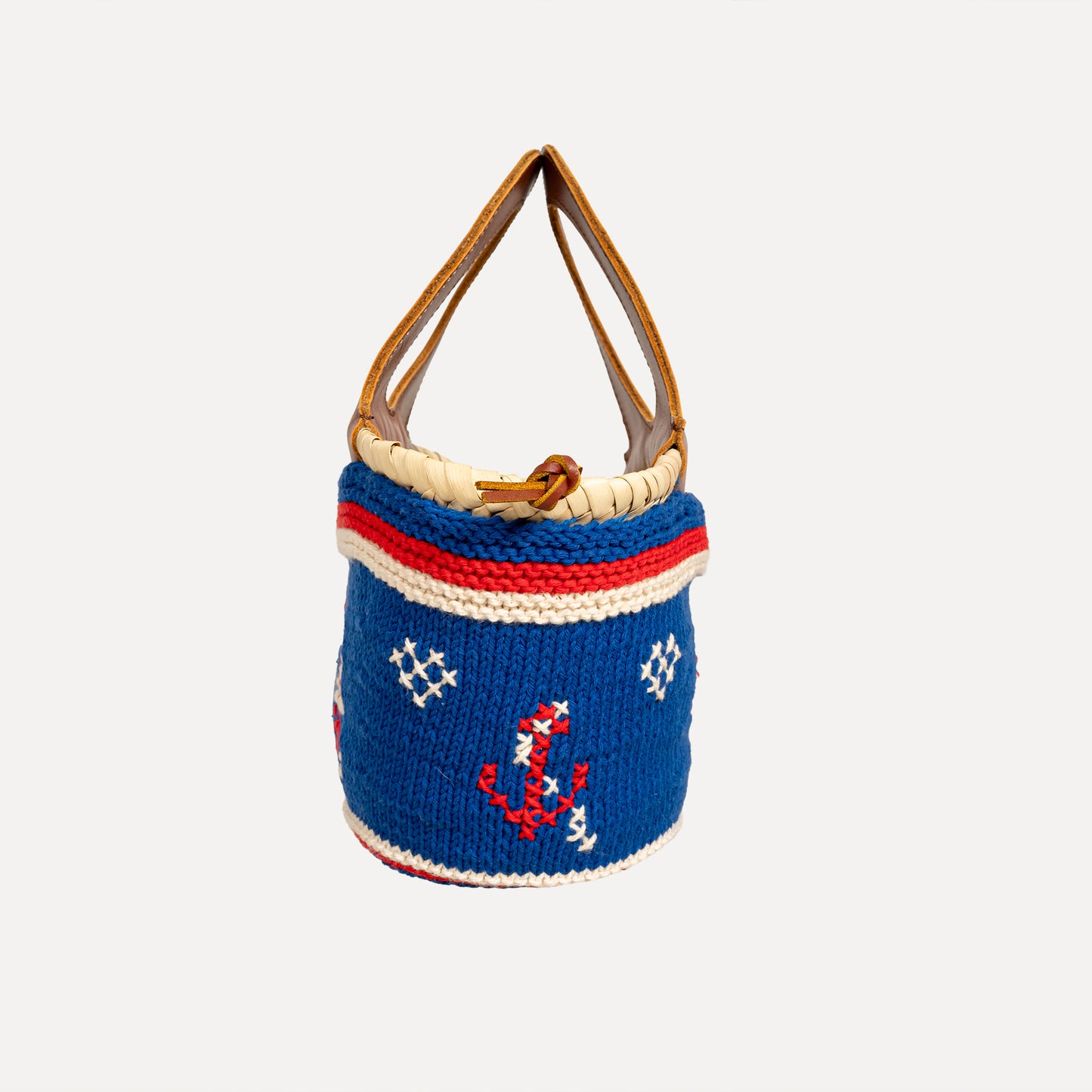 Caxinas - mini embroidered basket in electric blue