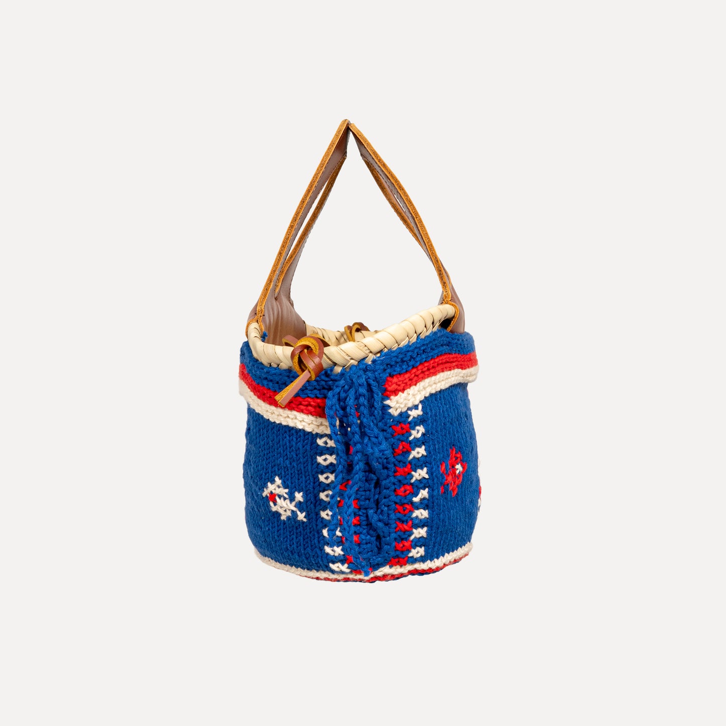 Caxinas - mini embroidered basket in electric blue