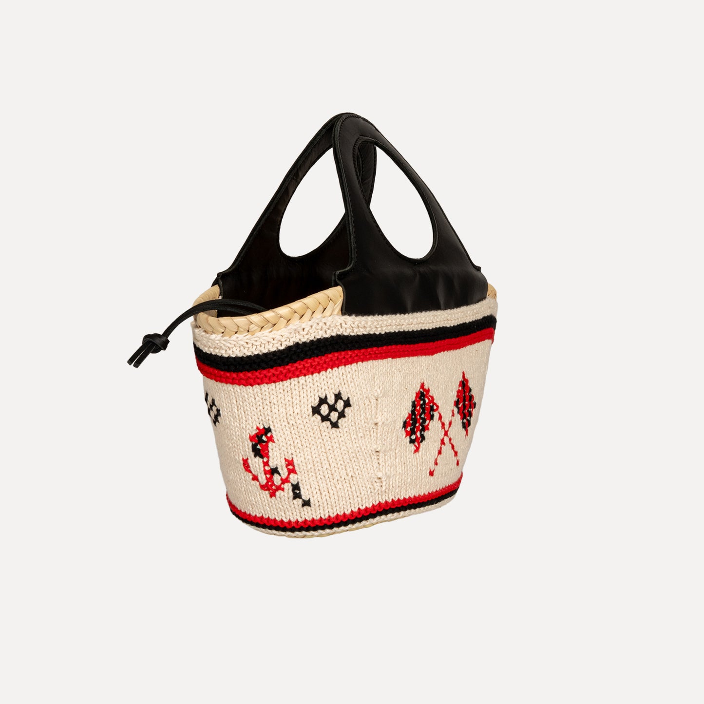 Caxinas - mini embroidered basket in cream