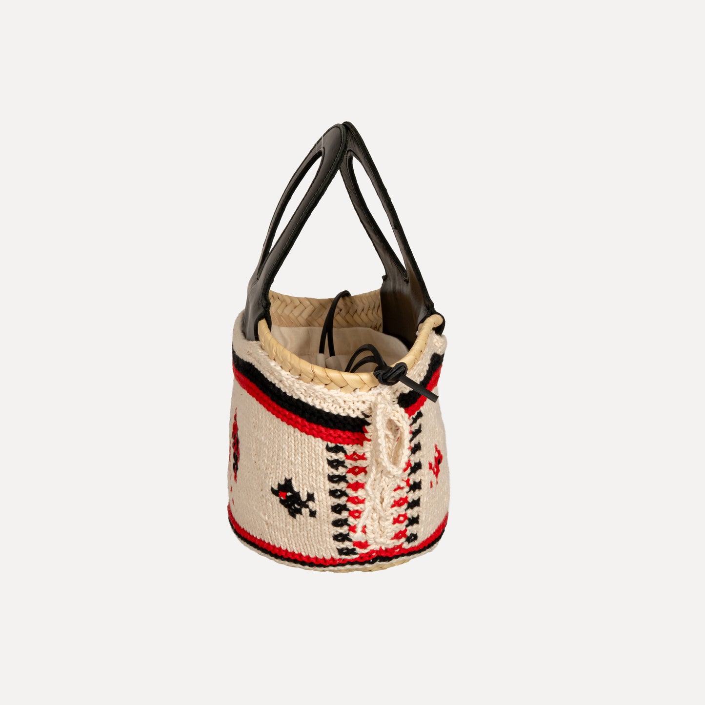 Caxinas - mini embroidered basket in cream