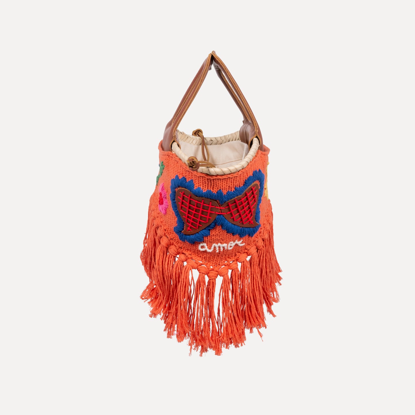 Minho - embroidered basket in orange