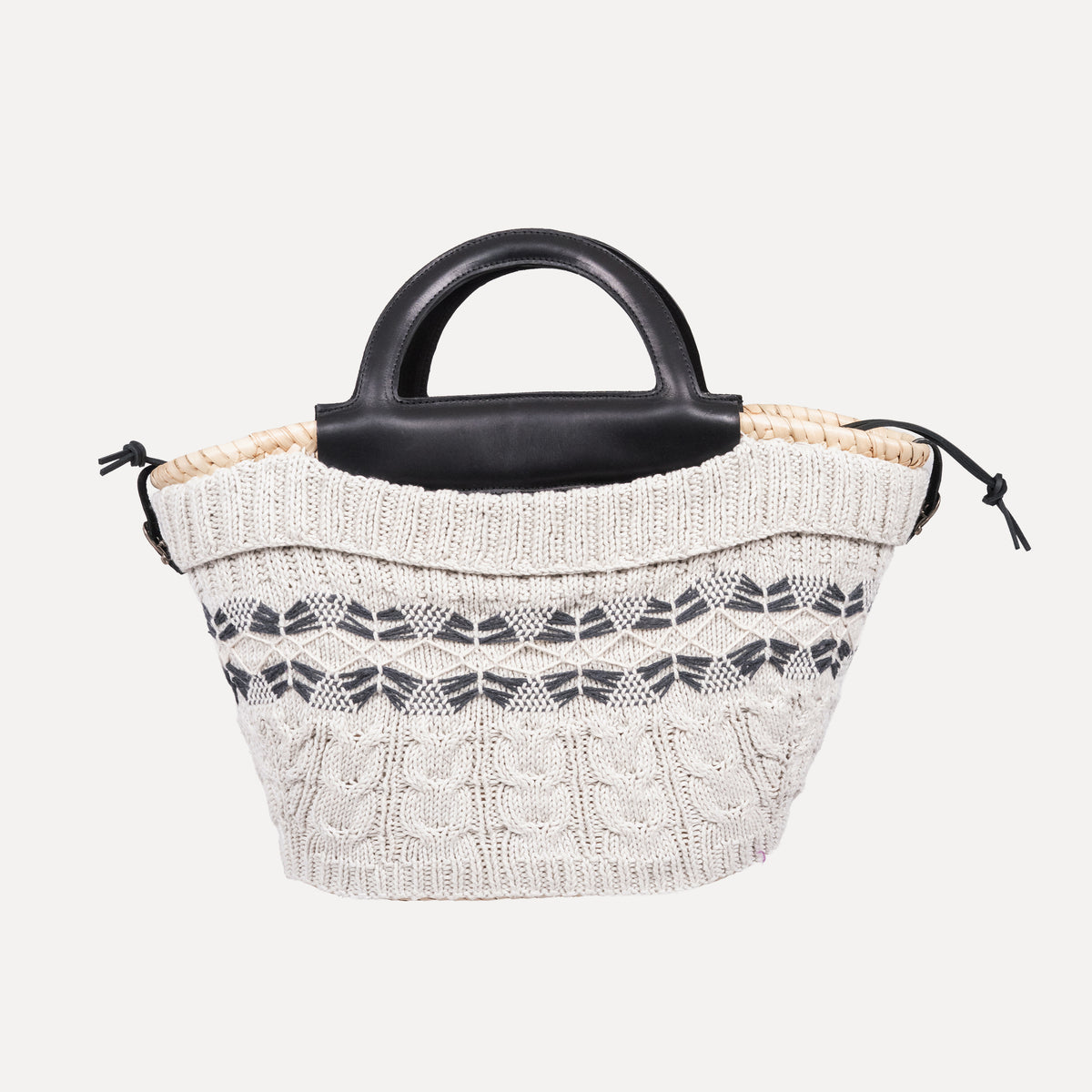 Bornes - handknitted basket in light grey
