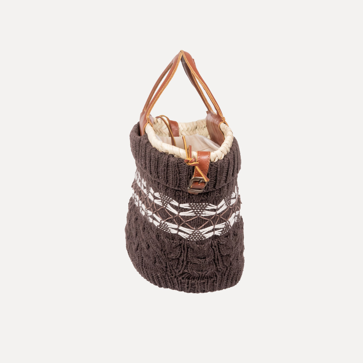 Bornes - handknitted basket in dark brown