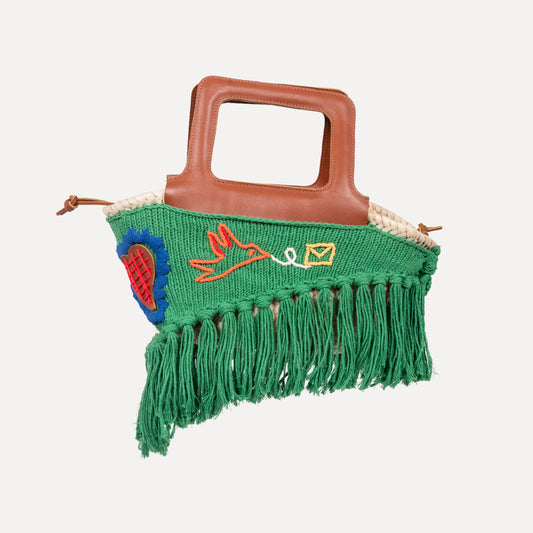 Minho - embroidered basket in green