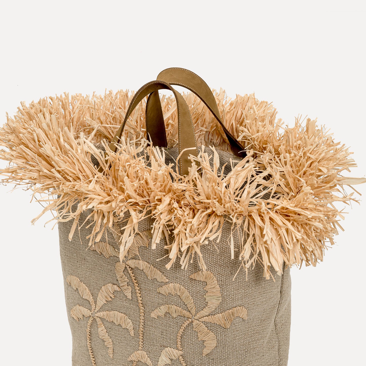 Larinho - jute bag with raffia hand embroidery