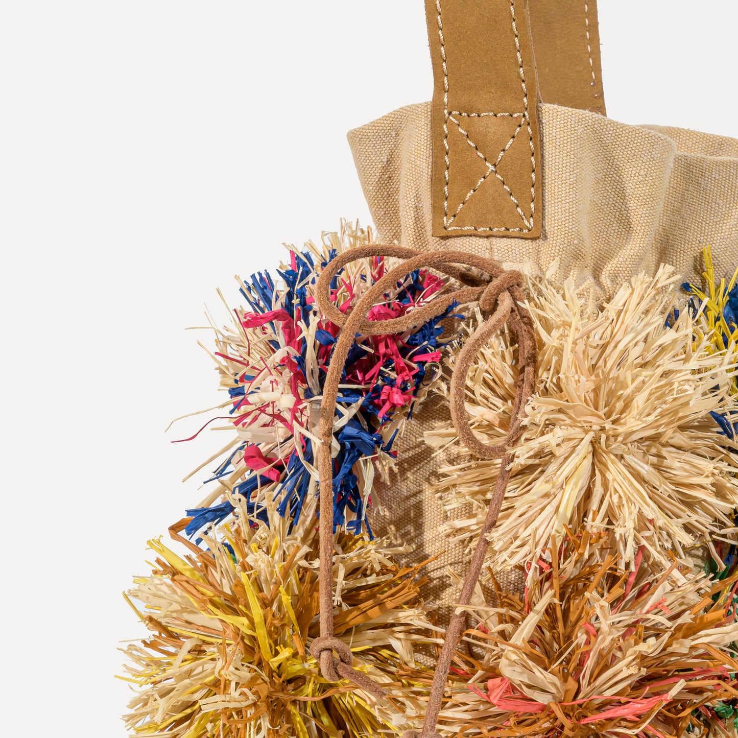 Lalim - bag with handmade raffia flowers