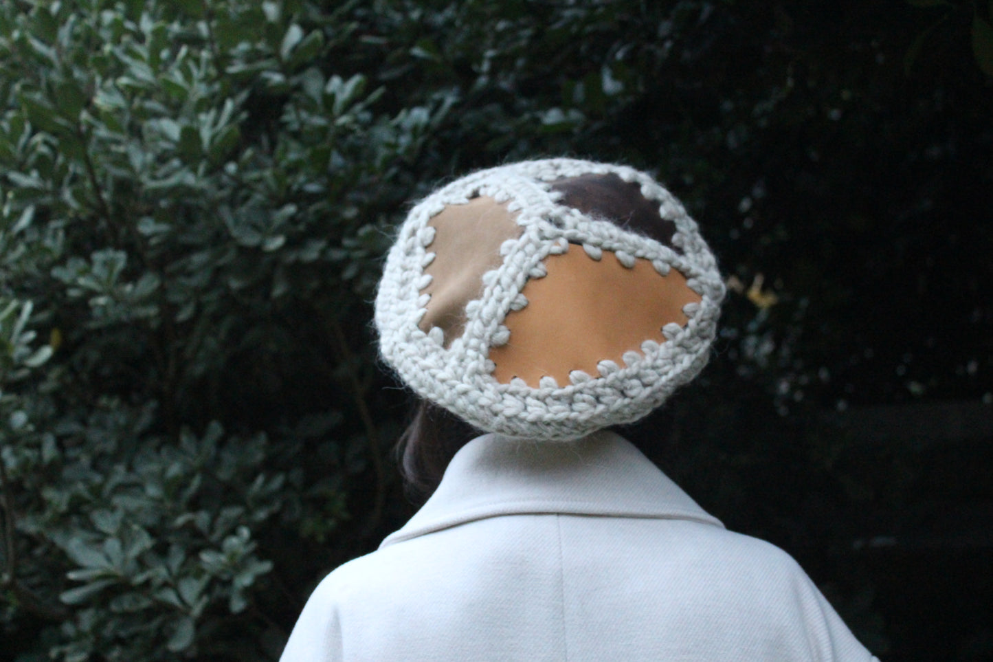 Paçó- leather patchwork beret with wool