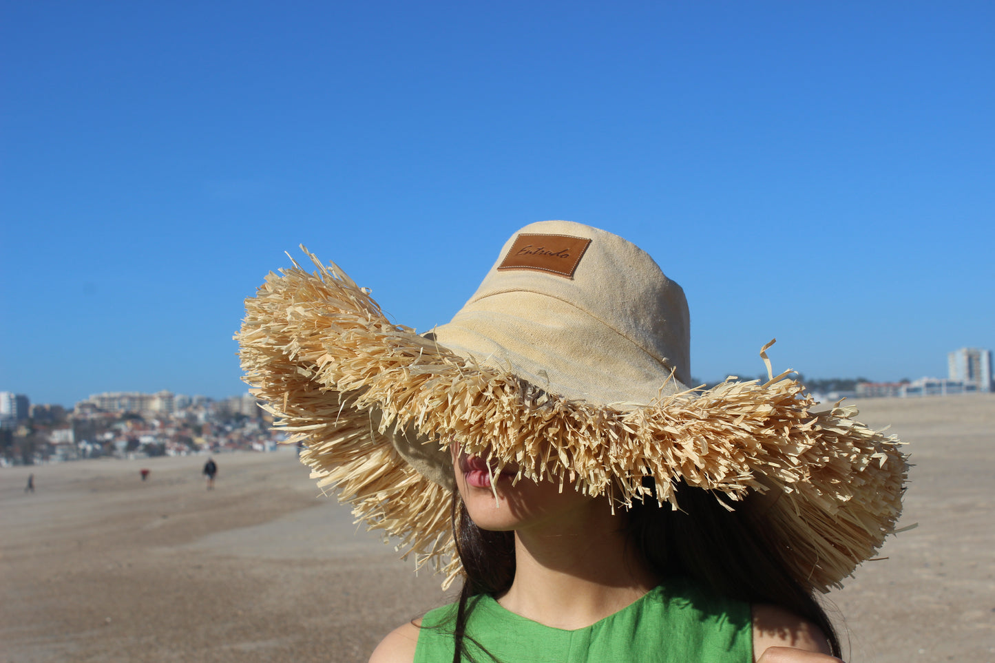 Lalim - hat in recycled canvas and natural raffia